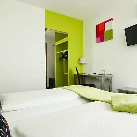 Waldhorn Hotel 3*